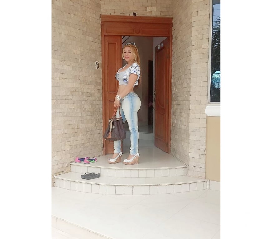 Trans Escorts North West London Harrow - Photos for Perla, a very mischievous young woman, out partying.