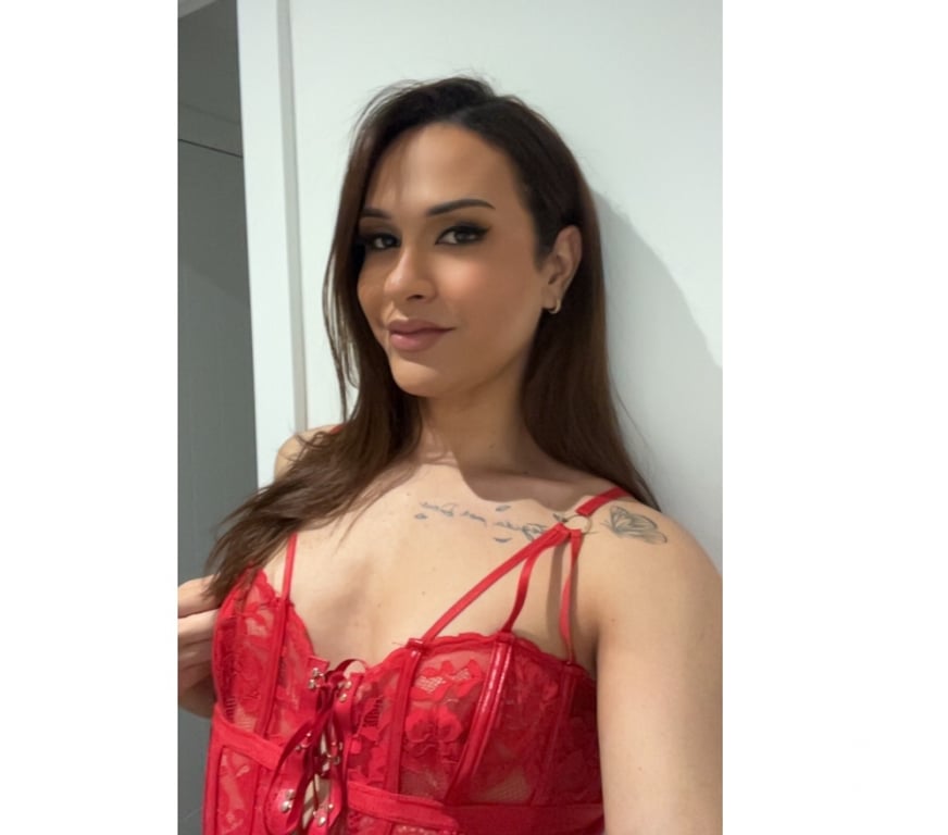 Trans Escorts North West London Harrow - Photos for Sexy Sasha's first time in the city 🇧🇷✨
