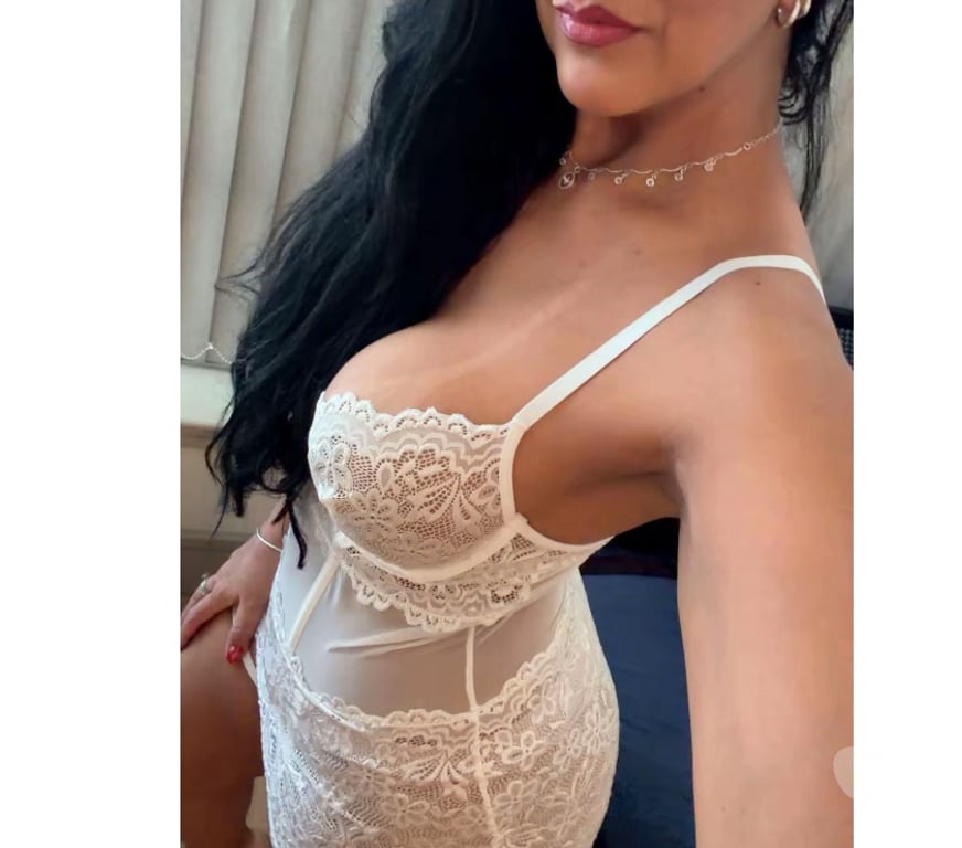 Escorts South West London Battersea - South West London - Photos for BRUNA❣️ Hot, sexy, and the best discreet party. 🔥🍑