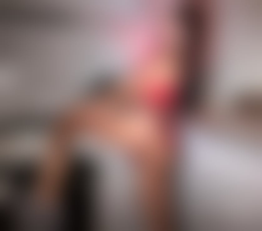 Escorts Bristol City Centre Bristol - Photos for Sexy FOXI🍑Best Sloppy BJ❤️OwO-Fkiss💦🍭🔞