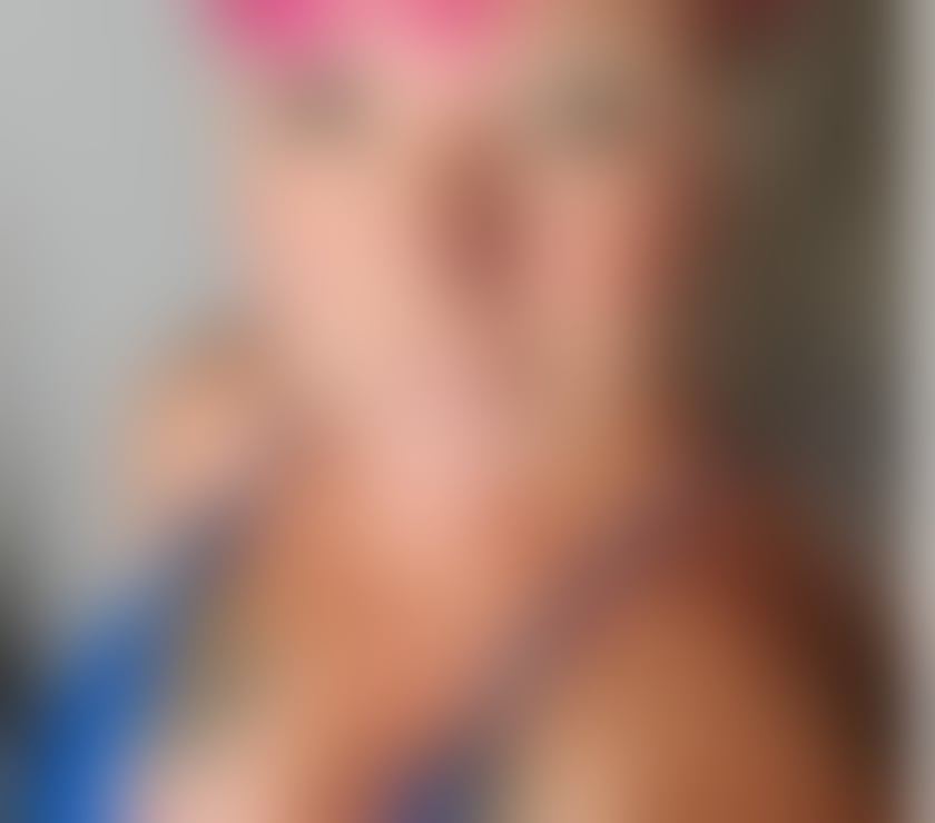 Strap-on Escorts & Erotic Massage Southsea Wrexham - Wales - Photos for Tattooed, Curvy, Yorkshire, 52yrs old Lady, GFE, OWO Dfk