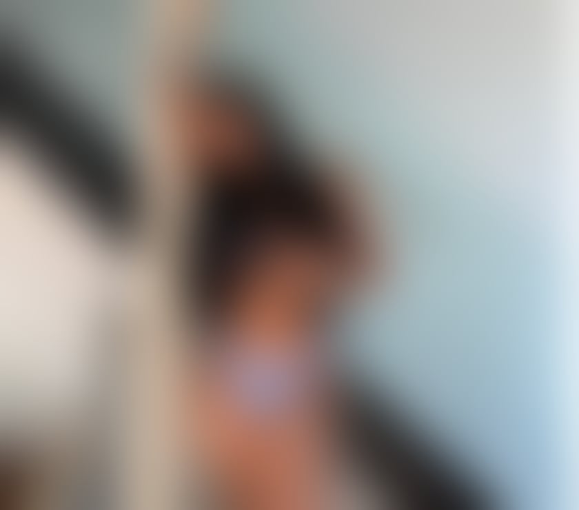 Escorts East London Canary Wharf - East London - Photos for Izah Brazilian Hot Sexy
