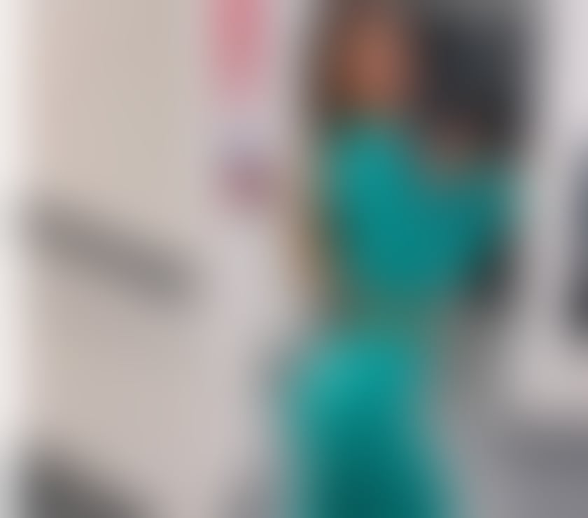 Escorts Central London Tottenham Court Road - Central London - Photos for Elegant & Friendly in Central London