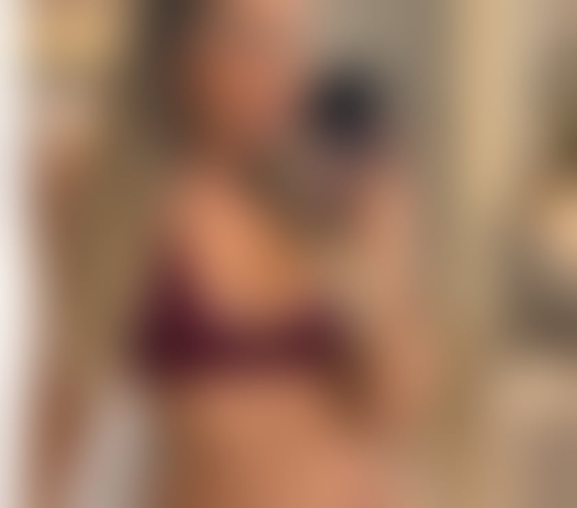 Escorts Central London Tottenham Court Road - Central London - Photos for Elegant & Friendly in Central London