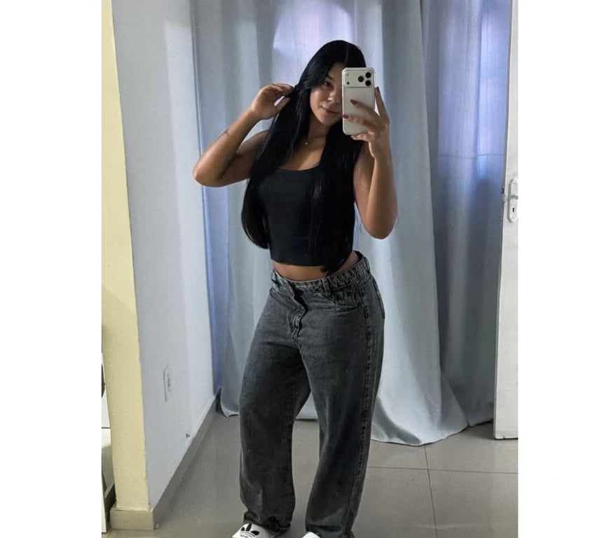 Escorts North West London Harrow - Photos for 🇧🇷Lou Brazilian girl 🔥on Party 🎉🍾