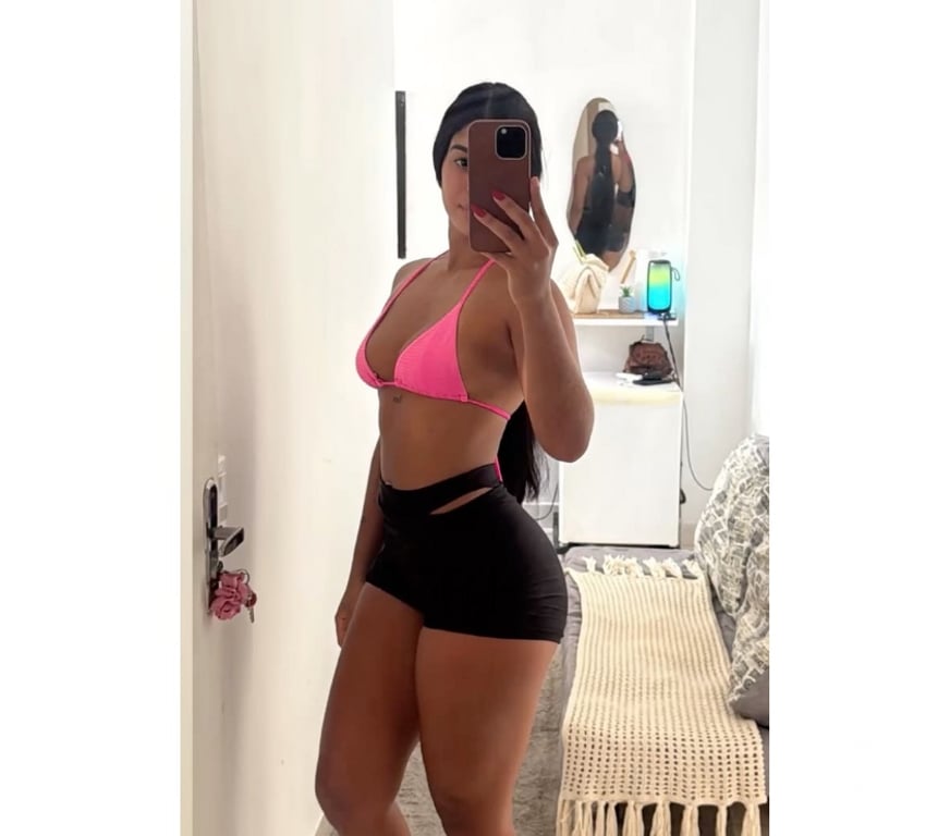Escorts North West London Harrow - Photos for 🇧🇷Lou Brazilian girl 🔥on Party 🎉🍾