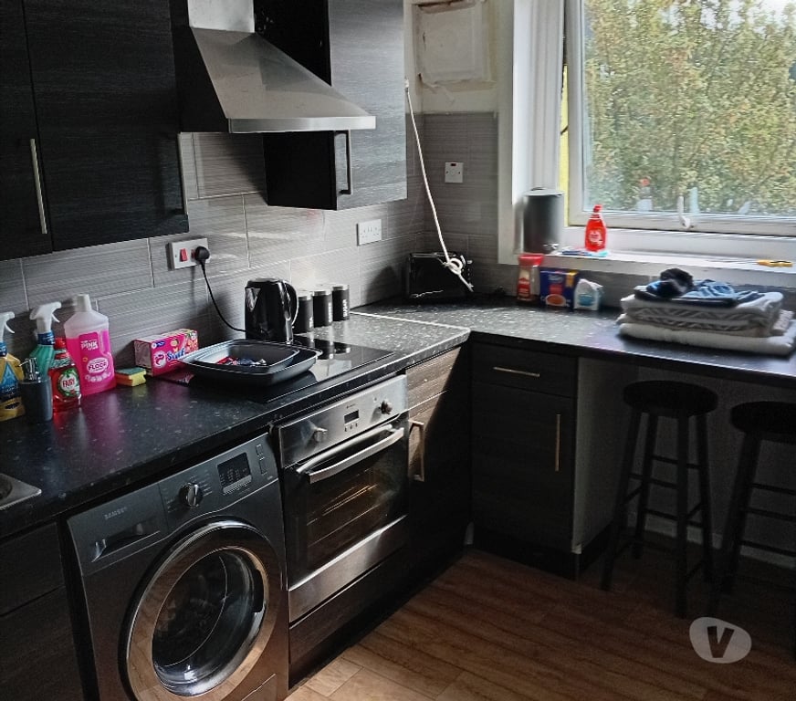 room to let West Yorkshire Leeds - Photos for 1 Bedroom to rent in 2 bed flat Leeds LS7 1SD