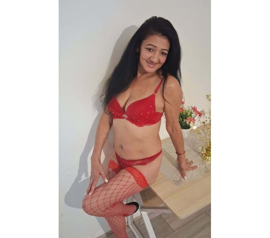 Escorts Ealing Northolt - Ealing - Photos for MIRA MILF 💦🔥 PARTY GIRL📲