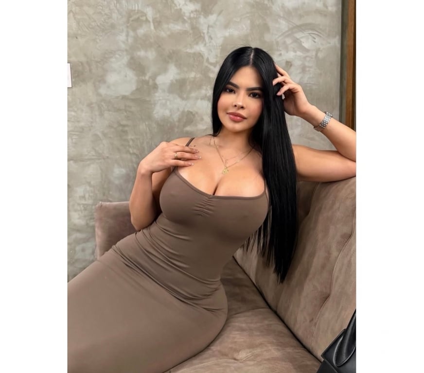 Escorts South East London Peckham Rye Station - South East London - Photos for SENSUAL, ATTRACTIVE AND CHARMING BRUNETTE 💋