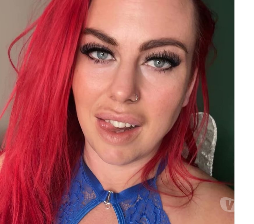 Adult Entertainment Hampshire Basingstoke and Deane - Photos for Gorgeous Curvy red-headed hotwife +44 7951 039182