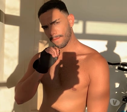 Gay escorts Leeds City Centre Leeds - Photos for BRAZILIAN 9IN THICK