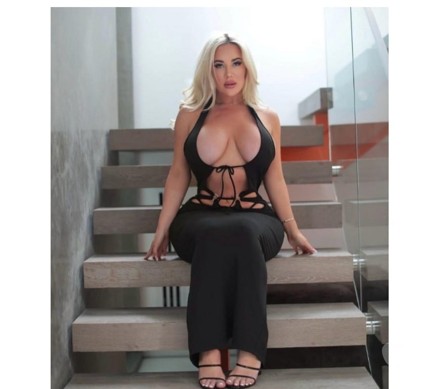Escorts Hertfordshire East Hertfordshire - Photos for HEY Cindy here for OUTCALLS😘❤😘😈😈