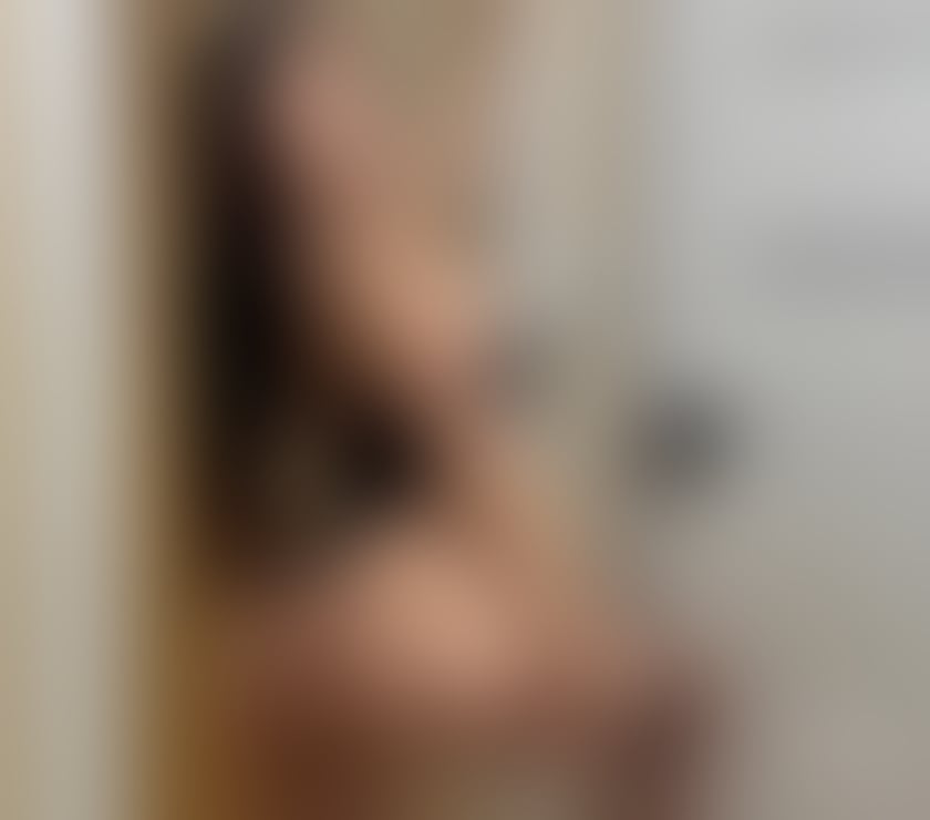  Escorts Woking Town Centre Woking - Photos for SARA 🌹SEXY BRUNETTE🔥Let’s Fun Party