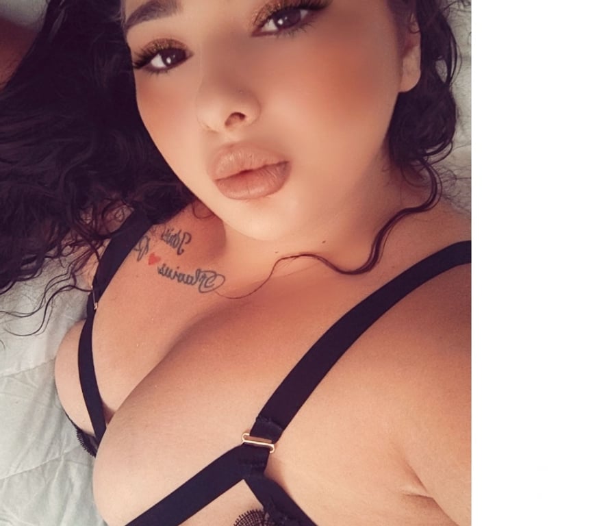 Escorts Greater Manchester Wigan - Photos for Hi ,h ot brunette Julia Only Outcall