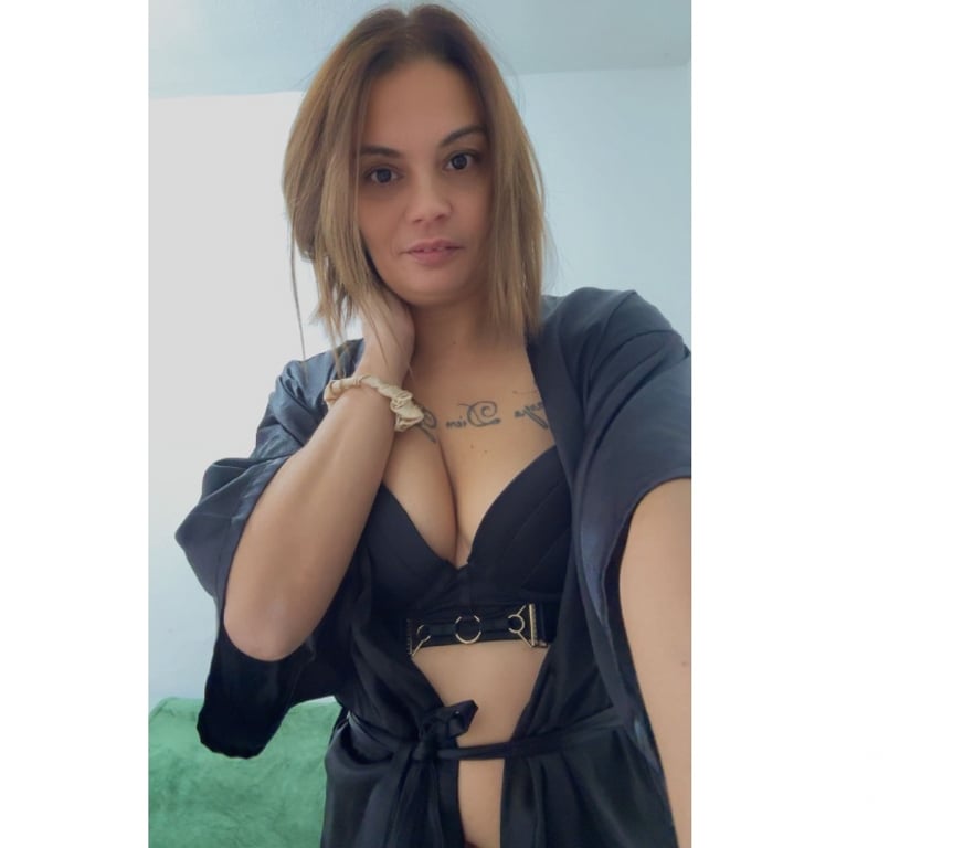 Escorts North West London Harrow - Photos for MILF 👅 NINA 💦💦 PLS WRITE WHATSAPP