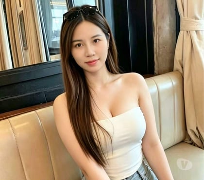 Photos for NEW Bubbly Princess Girl Stacey Kissing Full Body