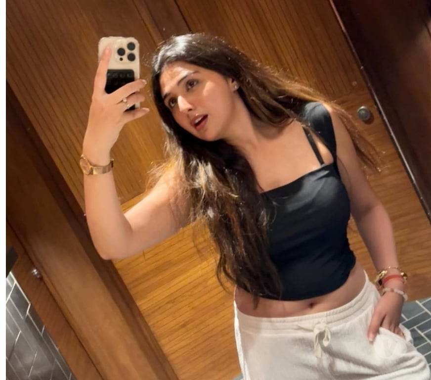 Escorts West Yorkshire Leeds - Photos for Hot Indian party girl available💝💙