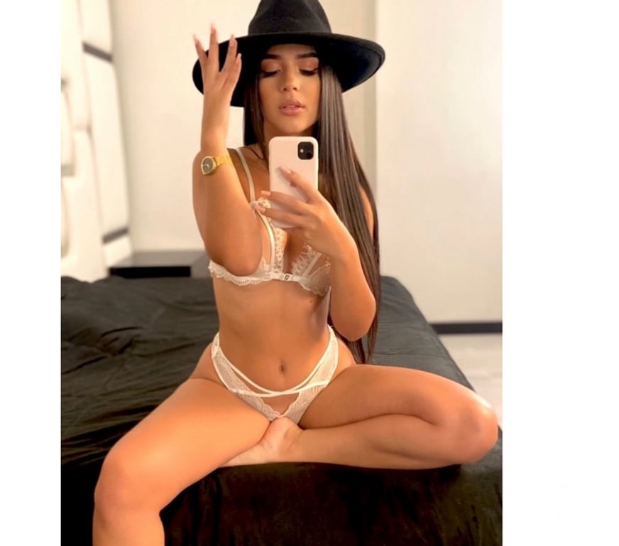 Escorts Glasgow Glasgow City Centre - Glasgow - Photos for 🍓🍒LUNA BRAZILIAN 💯 % REAL P@RTYGIRL🇧🇷