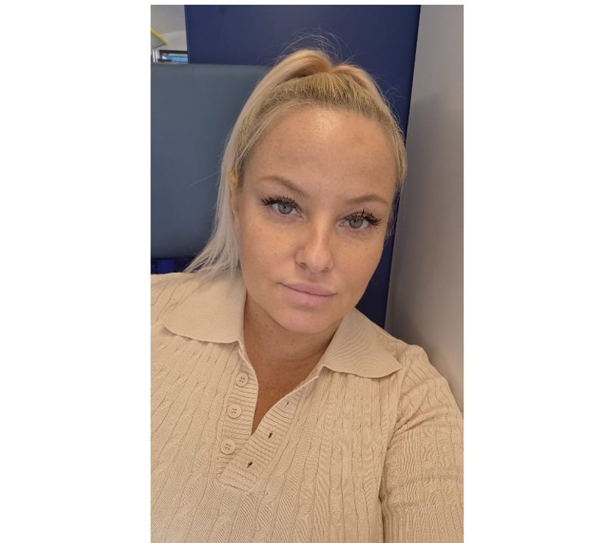 Escorts Cardiff Roath - Cardiff - Photos for Trained masseuse in town. Let me take your stresses away