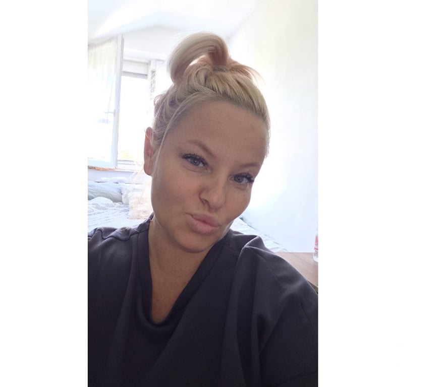 Escorts Cardiff Roath - Cardiff - Photos for Trained masseuse in town. Let me take your stresses away