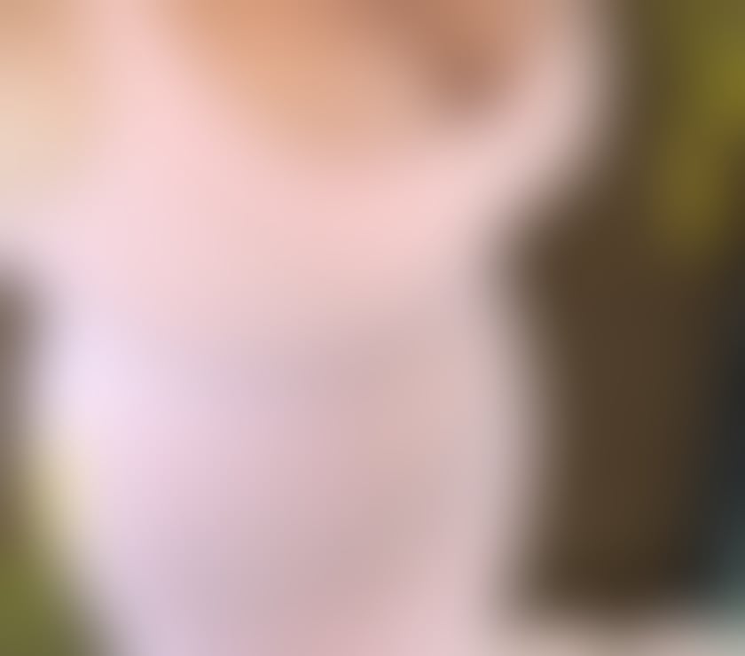 Escorts East London Stratford - East London - Photos for Mature Laura💋Natural big boobs❤Last day September 19th