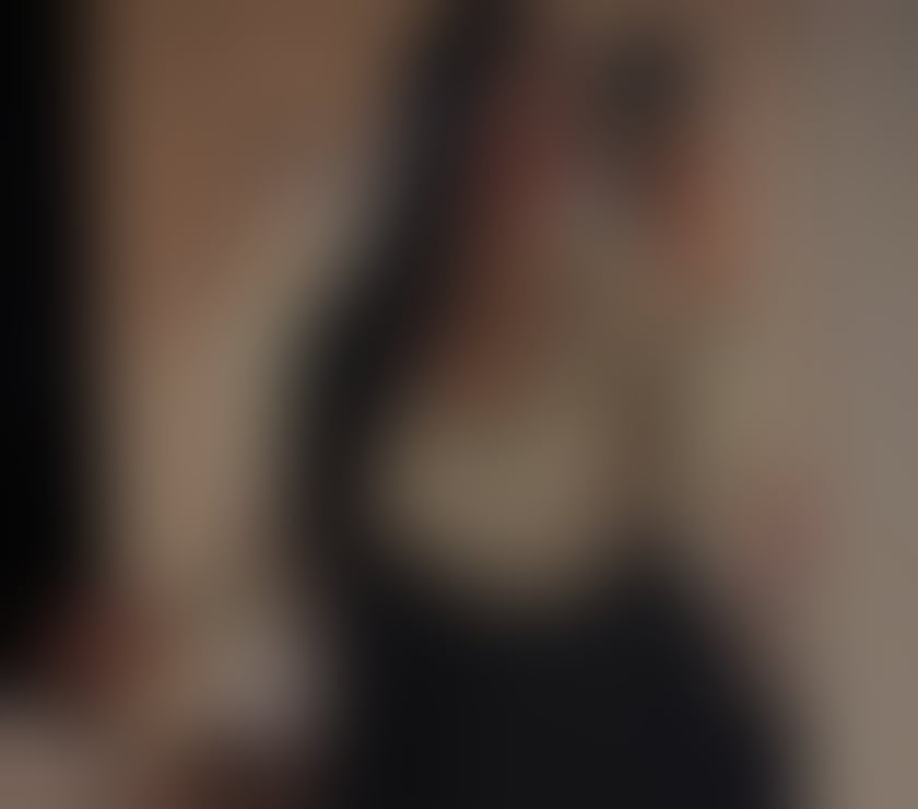 Escorts South Yorkshire Sheffield - Photos for Chic and Radiant Indian Companion the area.