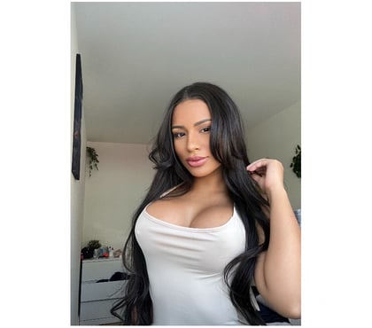  Escorts & Erotic Massage Glasgow City Centre Glasgow - Photos for 💋 A Companion Unlike Any Other, hot 🥵🫦