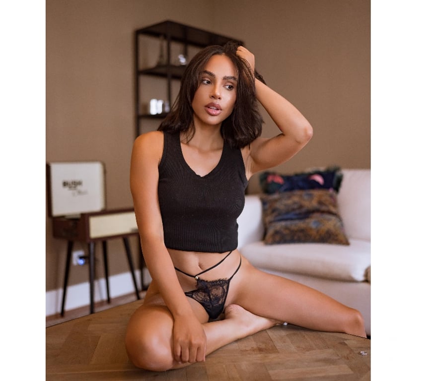 Escorts West London Hammersmith - West London - Photos for PETITE VIP Girl💋LIZ LIMITED TIME Latina VIP SERVICES