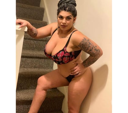 Escorts Kettering North Northamptonshire - Photos for SELYN 🎉 PARTY LADY HERE FOR YOU OUTCALL