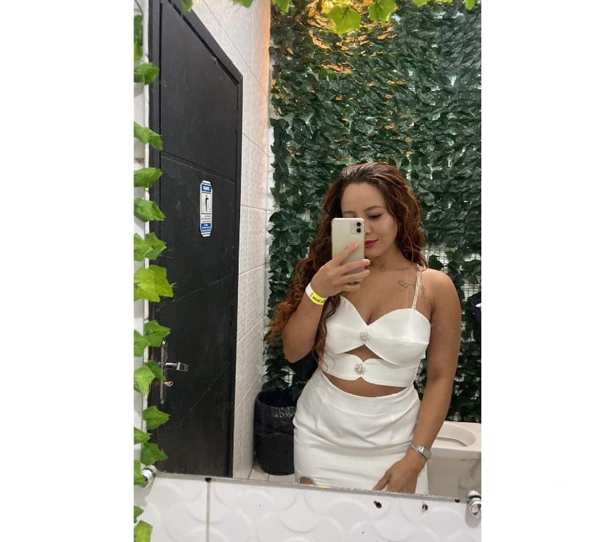 Escorts Peterborough Peterborough City Centre - Peterborough - Photos for Bella🥰 BIG ASS 🍑 ANY TIME ❤️❤️❤️