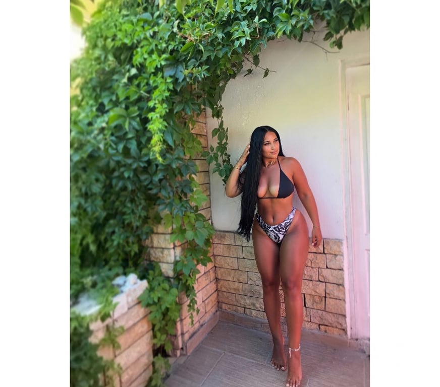Escorts West Yorkshire Leeds - Photos for Hello I’m Kim waiting for your call