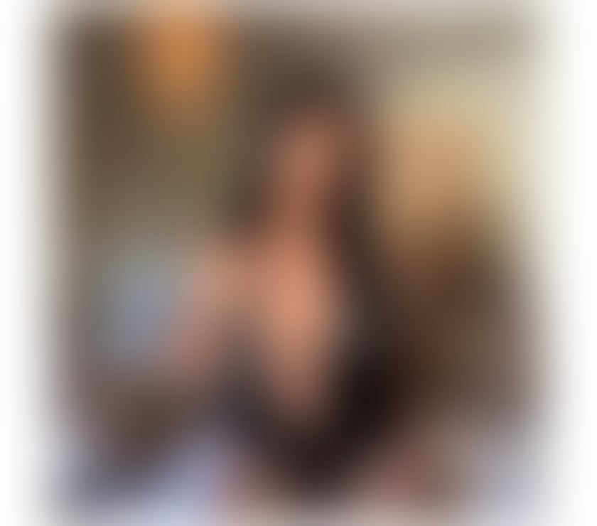 Escorts Woking Town Centre Woking - Photos for ‼️NEW GIRL IN TOWN‼️PARTY GIRL🥂HOT BRUNETTE🔥