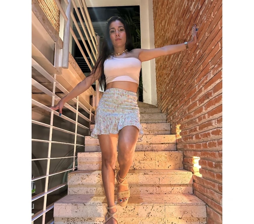 Escorts Surrey Epsom and Ewell - Photos for Carolina 🍑 LUXURY GFE 🍯GENUINE