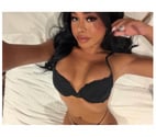 Elegant & Discreet Companion