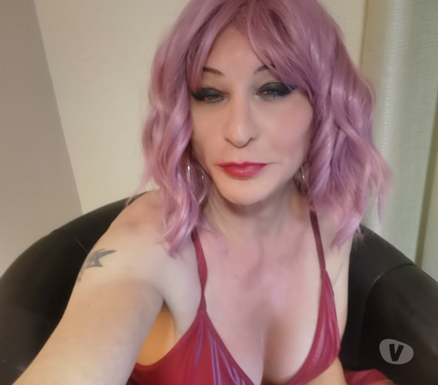Trans Escorts Leicestershire Blaby - Photos for English MatureTsCeline Real Boobs ,54 year old Trans