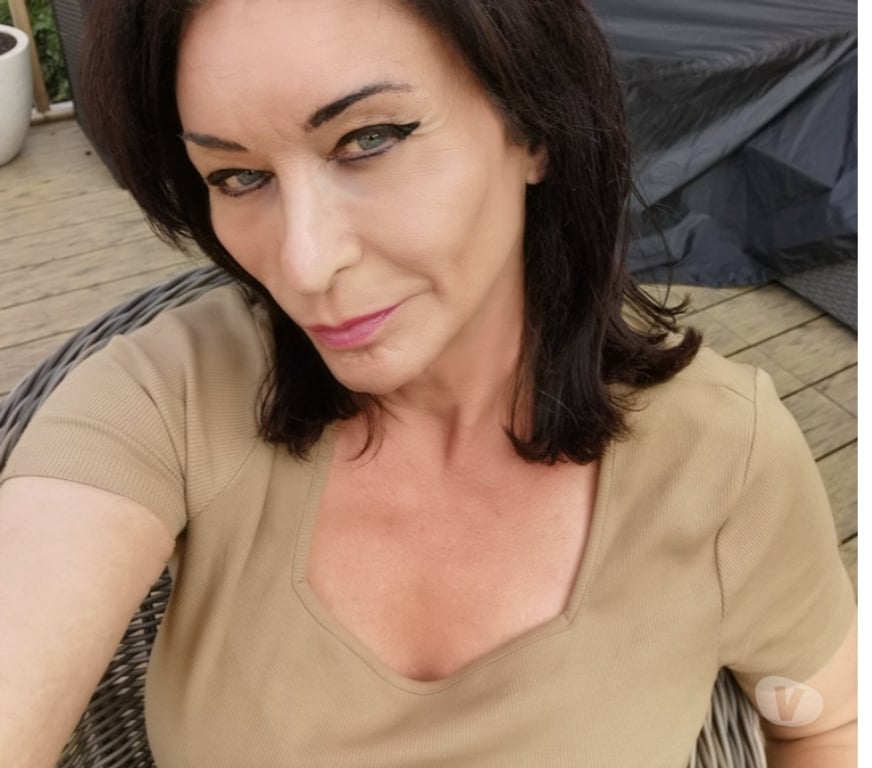 Trans Escorts Leicestershire Blaby - Photos for English MatureTsCeline Real Boobs ,54 year old Trans