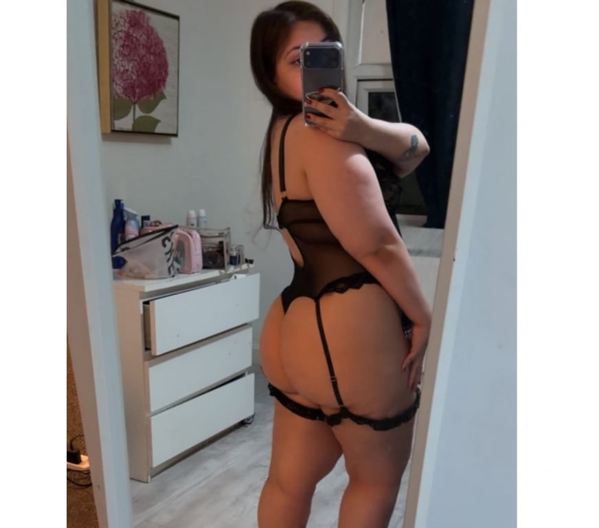 Escorts Ealing Southall - Ealing - Photos for Lari Brazilian ♥️🤗 Party girl