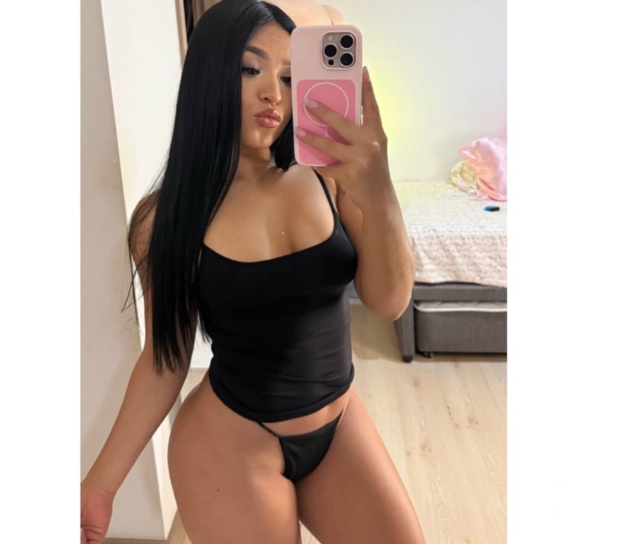 Escorts South East London Woolwich - South East London - Photos for 🇧🇷NEW HIGH CLASS🇧🇷NINA🎊BEST PARTY 🥳