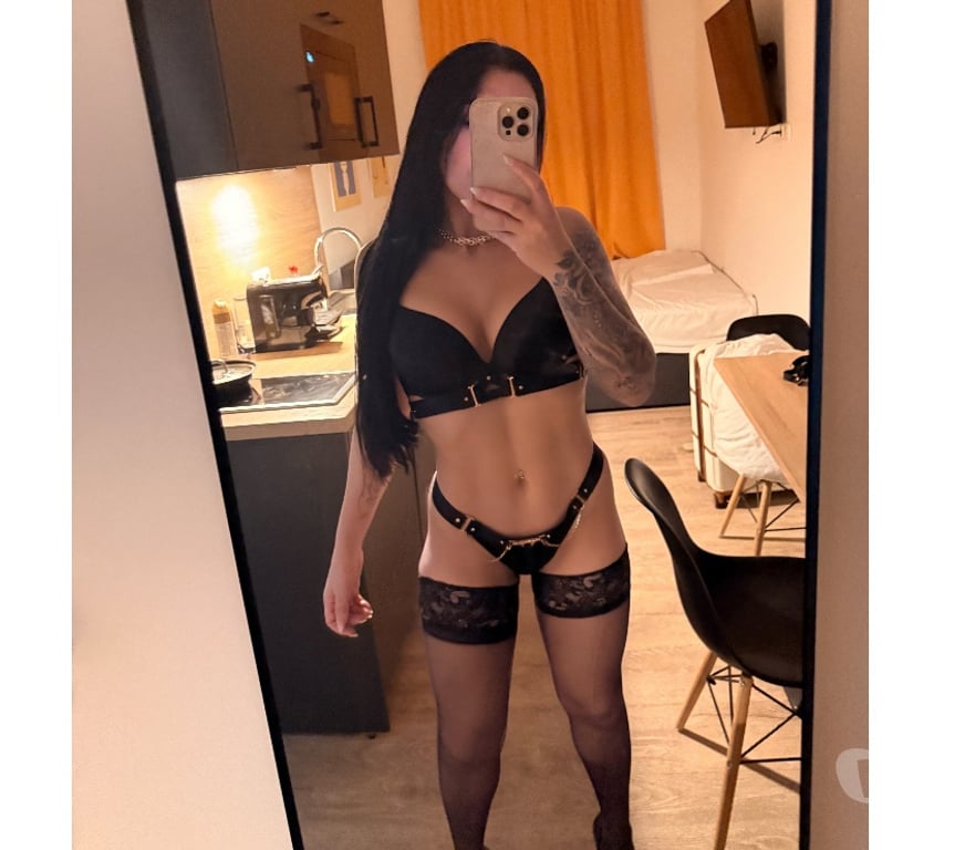 Escorts Slough Slough Town Centre - Slough - Photos for Larissa Sexy Brazilian 🇧🇷BACK AGAIN🔥PARTY GIRL
