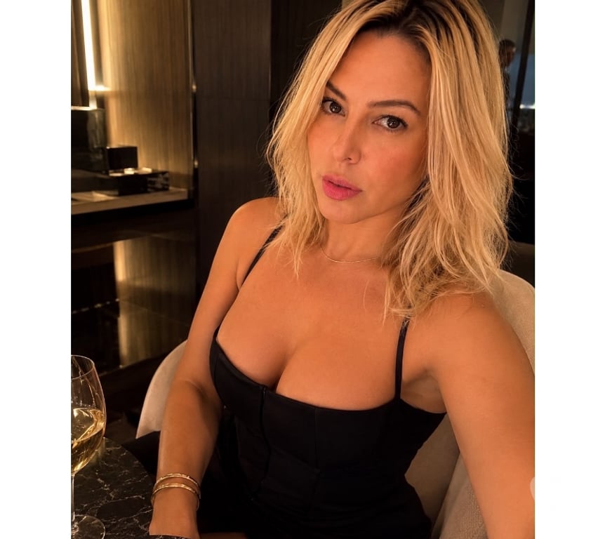 Escorts Edinburgh Craigentinny - Edinburgh - Photos for Alina Cariño 🇵🇾🫦🔥 new in town