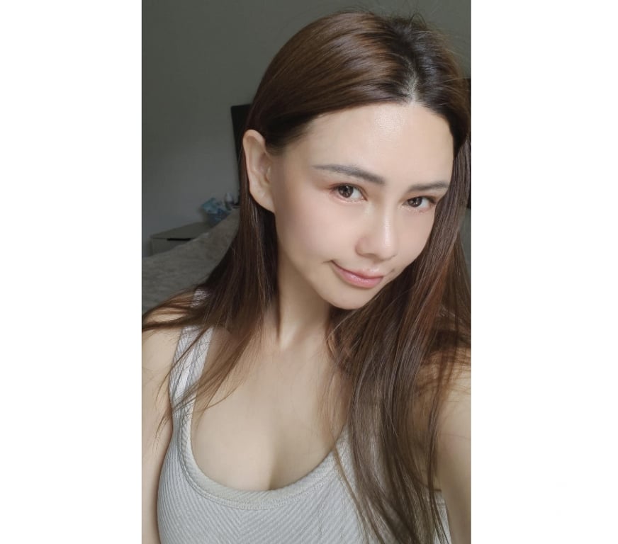 Escorts Gloucestershire Cheltenham - Photos for Singaporean students