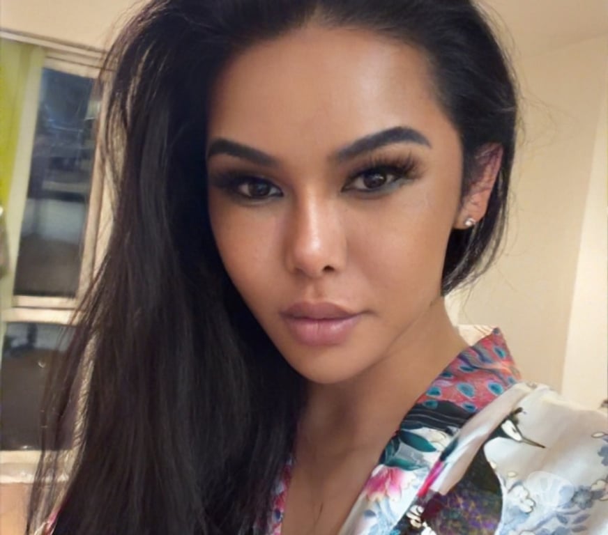 Trans Escorts West Sussex Crawley - Photos for Thai Ladyboy Nira
