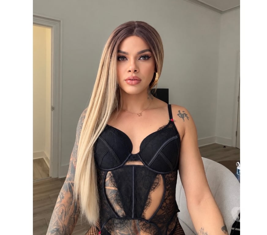 Trans Escorts County of Herefordshire Hereford - County of Herefordshire - Photos for I'm a beautiful girl. Female TS curves