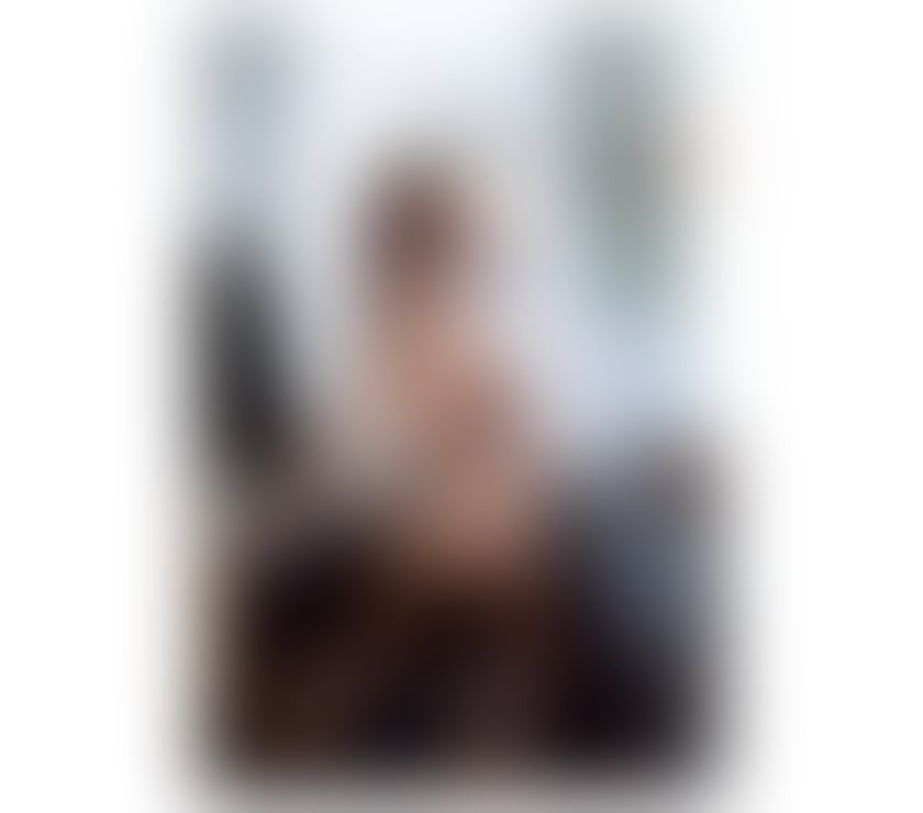 Escorts Essex Colchester - Photos for Molly Thai massage in your town CO2 real photo 100%