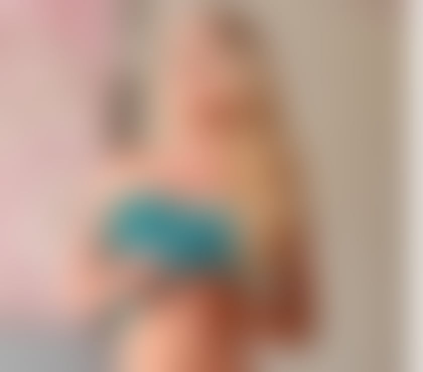 Escorts Essex Chelmsford - Photos for Gorgeous Sam for gentleman pleasure and satisfaction!