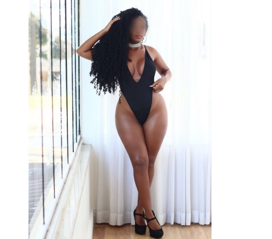 Escorts West Yorkshire Leeds - Photos for Victória Sampaio. Brazileirinha 🇧🇷🌸✨️