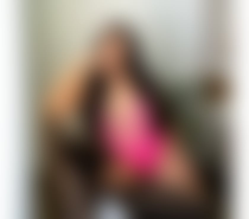 Escorts South East London Catford - South East London - Photos for 🍑 CURVY FUN PARTY GiRL 🍑 ONE WEEK ONLY ‼️
