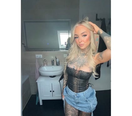  Escorts & Erotic Massage Cardiff City Centre Cardiff - Photos for 💙blondie party girl💙