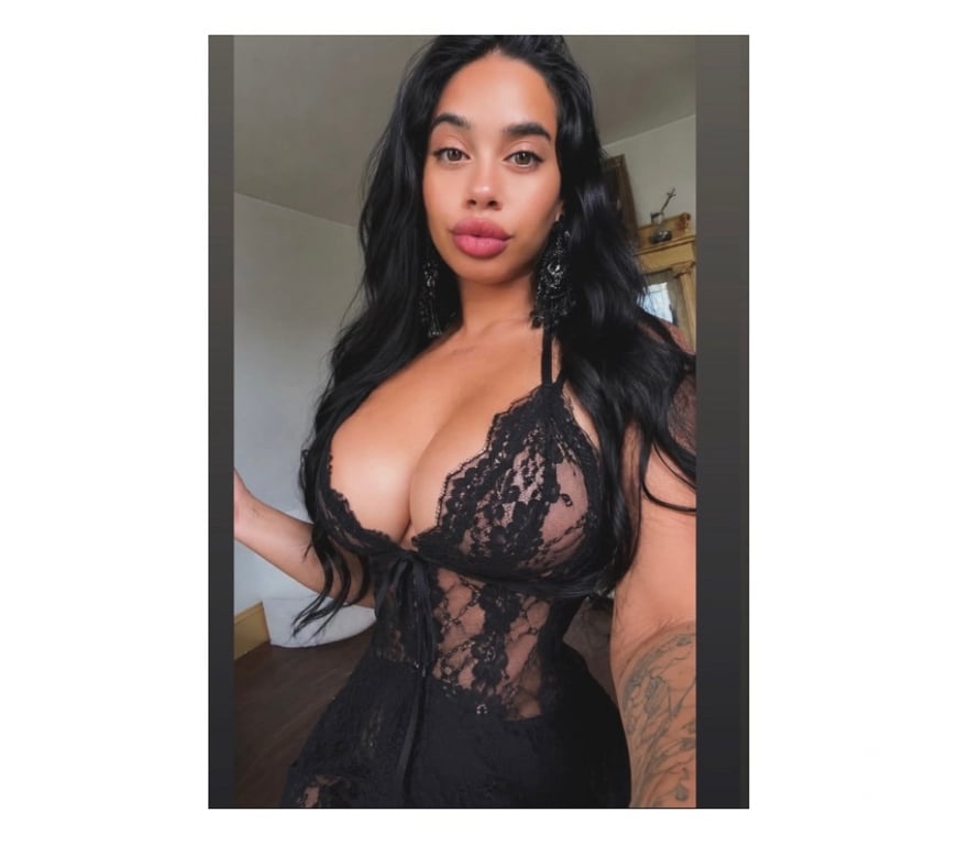 Escorts Glasgow Glasgow City Centre - Glasgow - Photos for ✨Just Arrived Glasgow–Available–Friendly & Reliable✨