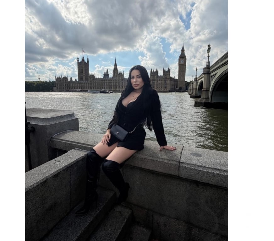 Escorts West Midlands Birmingham - Photos for Brunette with big breasts 🔥🇧🇷